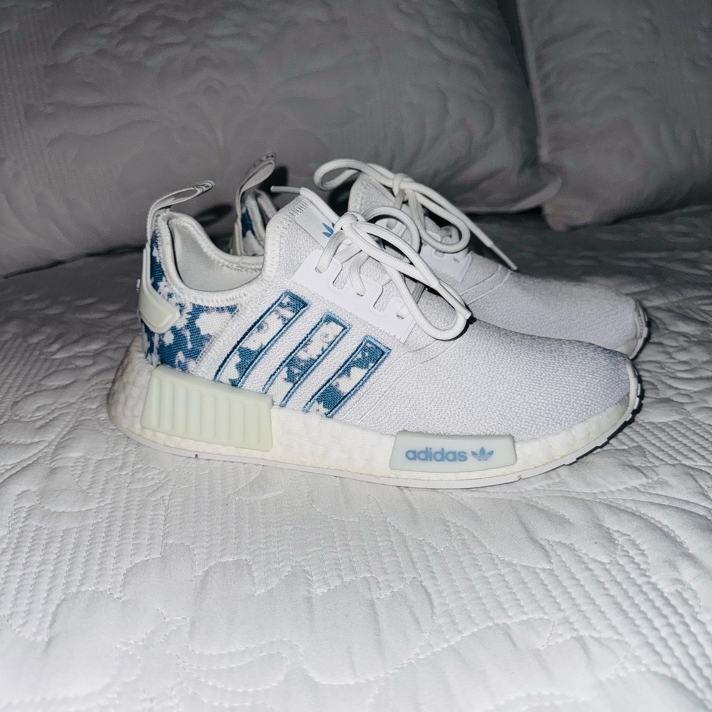 Adidas NMD R1 - Picture 4 of 6